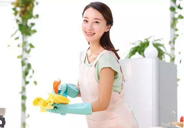 住家保姆